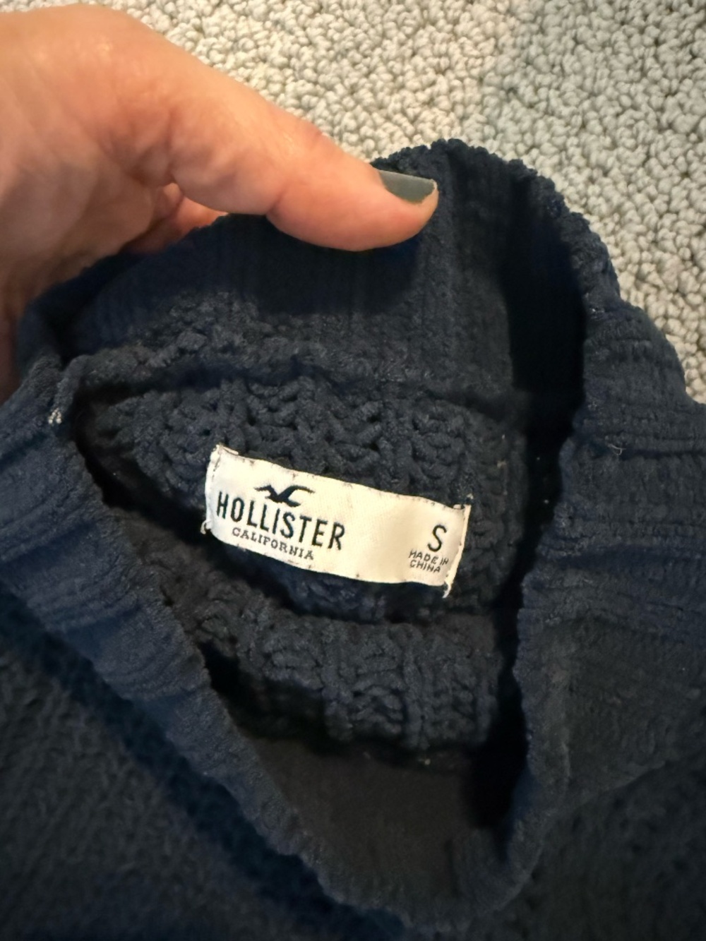 Hollister Sweater size small